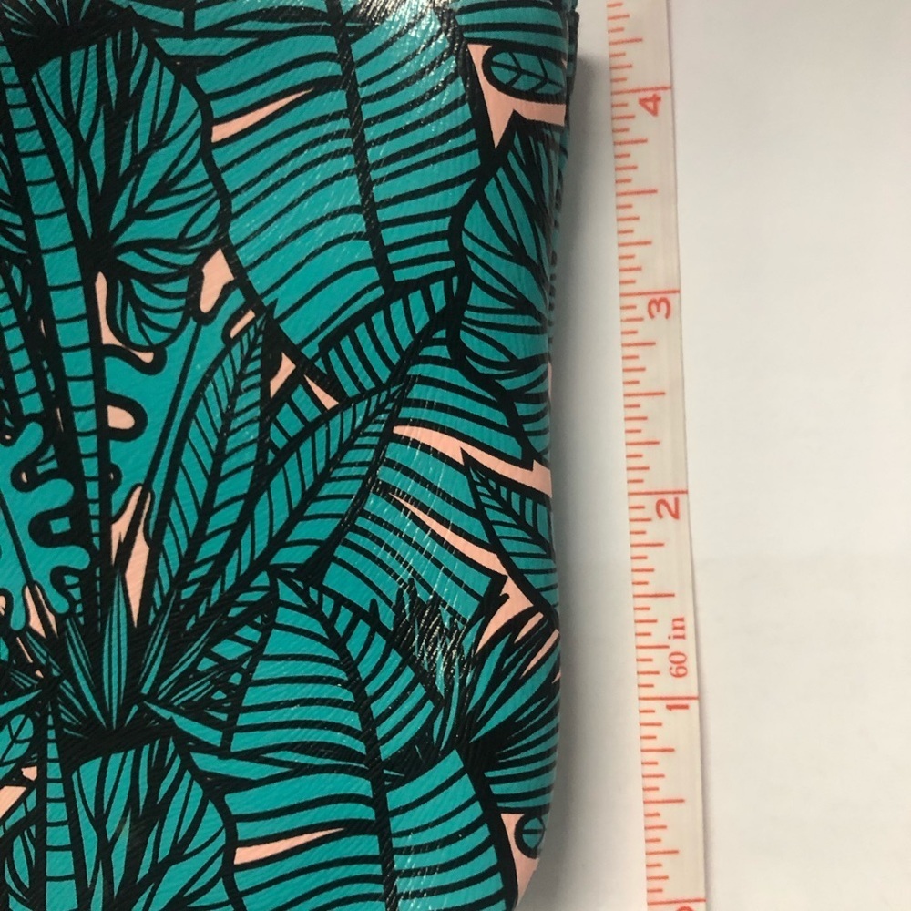 Ipsy makeup bag - Picture 6 of 6